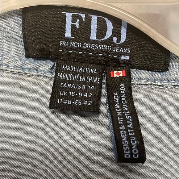 Light Denim colored Shirtdress, tie waist, long sleeved, side pockets - Picture 2 of 16